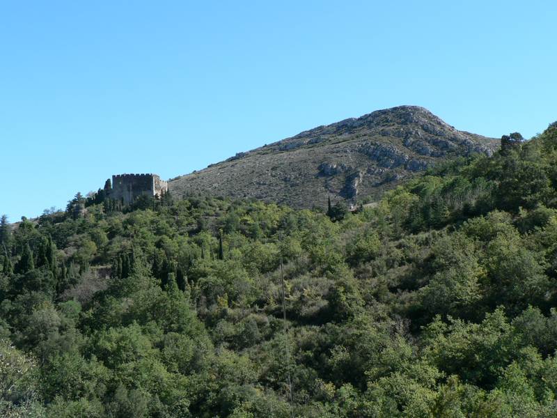 Le Roc Majorque et le Château de Castelnou