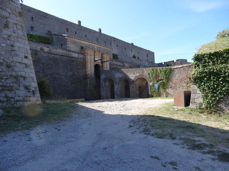 Entrée du Fort de Bellegarde